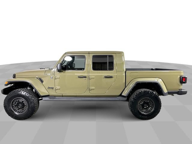 Used 2025 Jeep Gladiator Sport AWD/4WD image 5