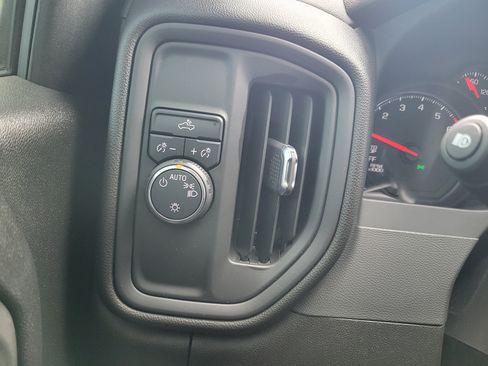 Certified 2022 Chevrolet Silverado 1500 Custom RWD image 20