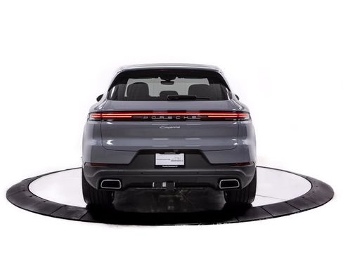 Certified 2026 Porsche Cayenne AWD/4WD image 6