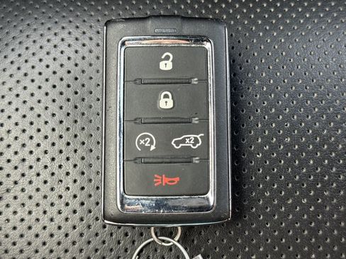 Used 2021 Jeep Grand Cherokee L Overland w/ Luxury Tech Group IV AWD/4WD image 29