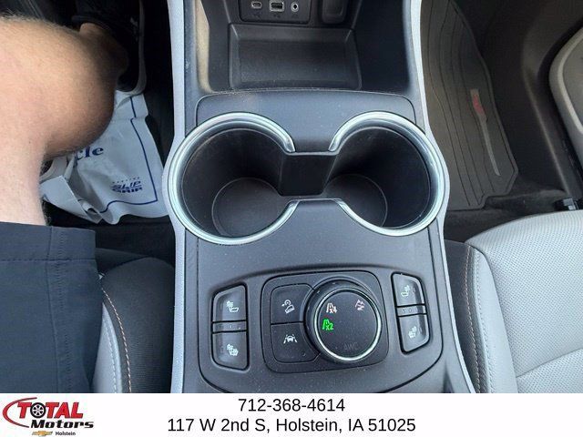 Used 2020 GMC Terrain SLT w/ Preferred Package AWD/4WD image 28