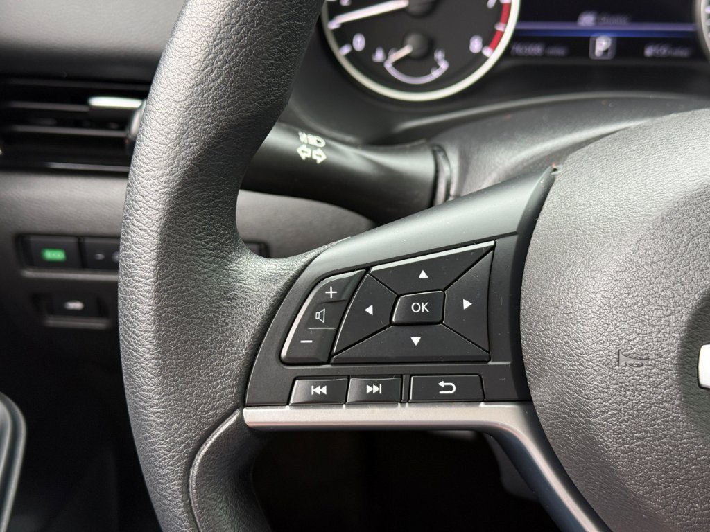 Used 2023 Nissan Sentra SV FWD image 27