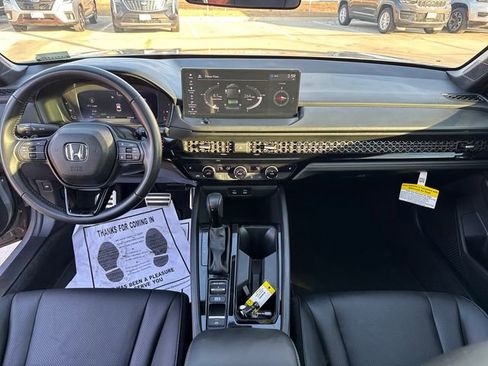 Used 2024 Honda Accord Sport image 12