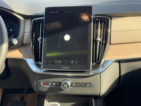 New 2026 Volvo XC90 B6 Plus w/ Protection Package image 8