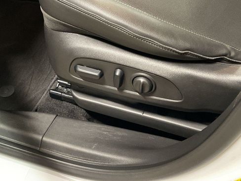 Used 2024 Buick Encore GX Sport Touring w/ Comfort Package FWD image 14