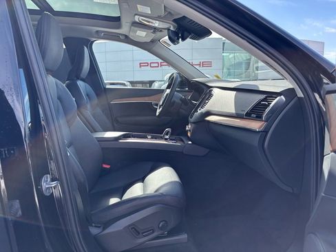Used 2024 Volvo XC90 B6 Plus image 17