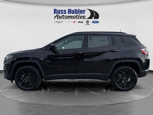 New 2026 Jeep Compass Latitude AWD/4WD image 2