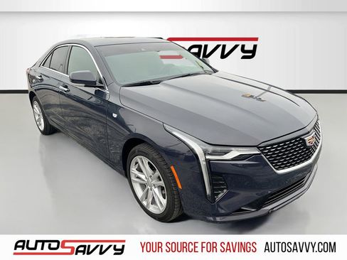 Used 2025 Cadillac CT4 Luxury image 1