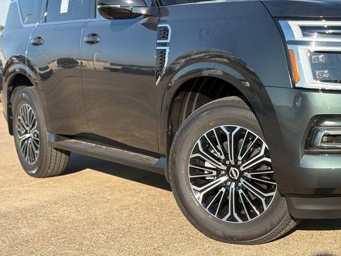 New 2026 Nissan Armada SL w/ Captain's Chari Seat Package image 10