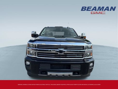 Used 2017 Chevrolet Silverado 2500 High Country AWD/4WD image 2