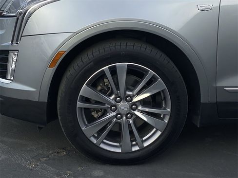 Certified 2025 Cadillac XT5 Premium Luxury image 35