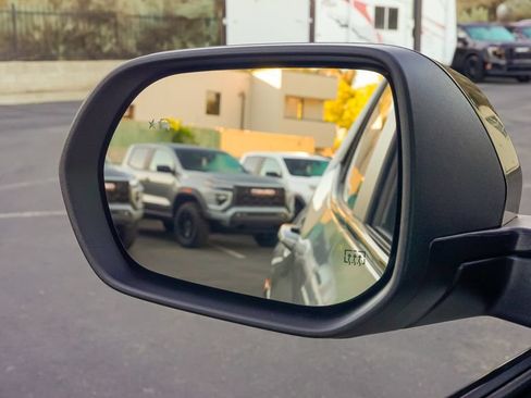 New 2026 GMC Terrain AT4 AWD/4WD image 13