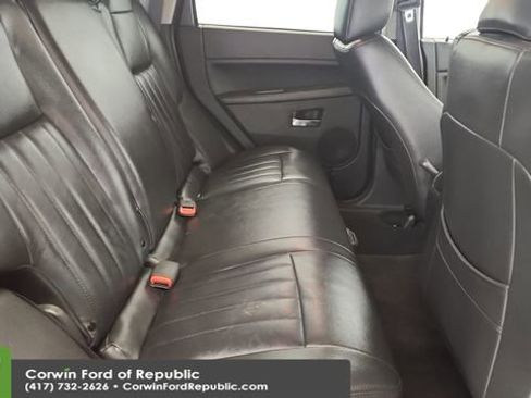 Used 2010 Jeep Grand Cherokee Laredo image 21