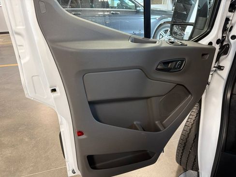 Used 2025 Ford Transit 250 Low Roof w/ Exterior Upgrade Package RWD image 21