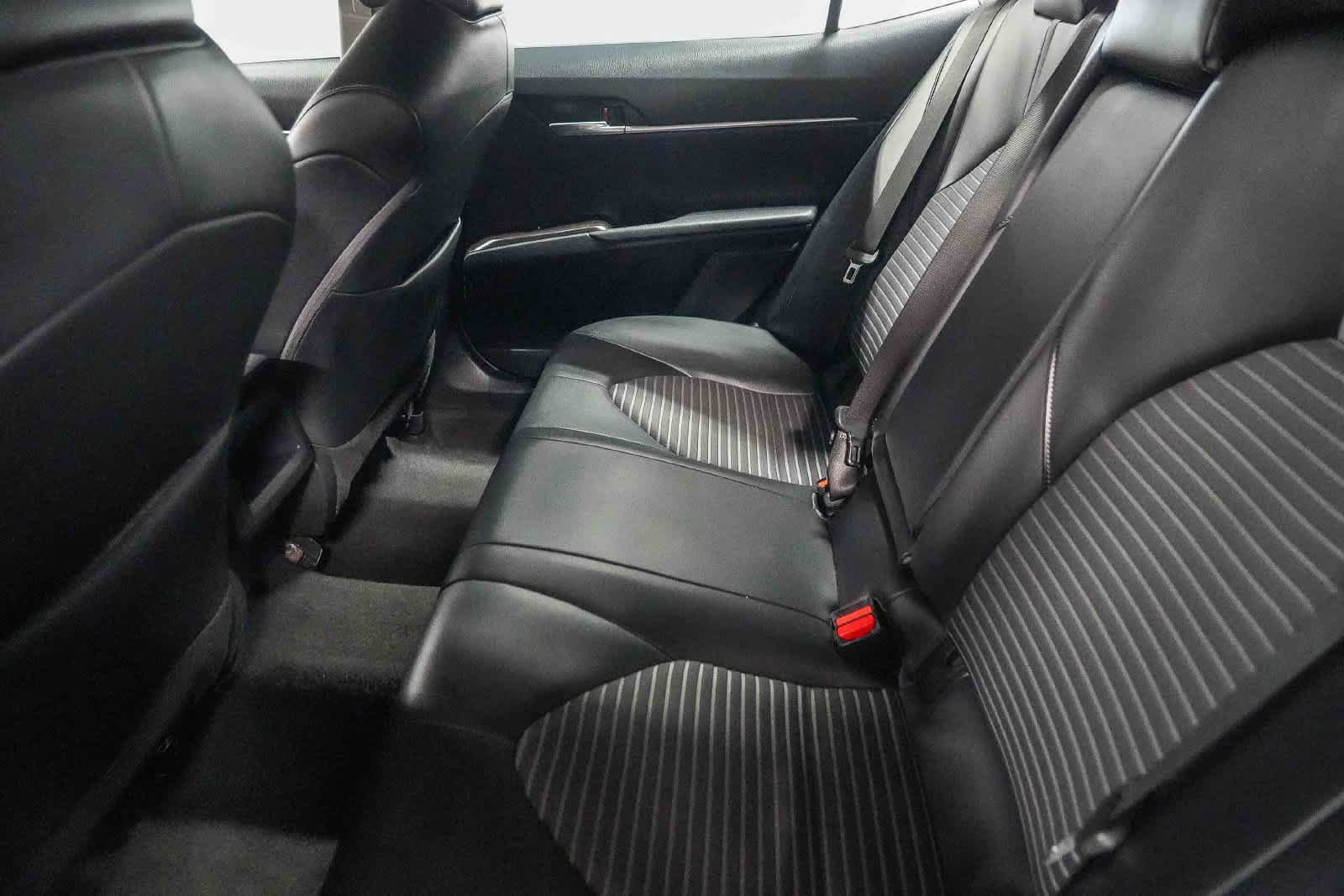 Certified 2022 Toyota Camry SE FWD image 19