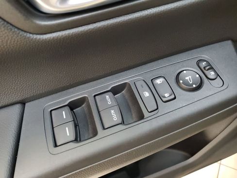 Certified 2025 Honda CR-V Sport image 17