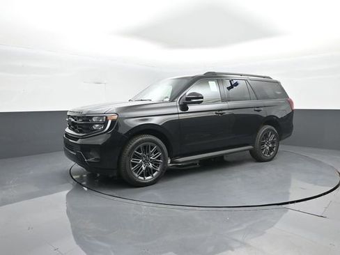 New 2026 Ford Expedition Platinum w/ Stealth Appearance Package AWD/4WD image 4