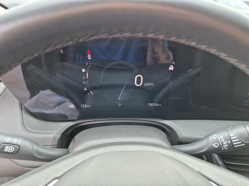 Used 2024 Buick Encore GX Sport Touring FWD image 22