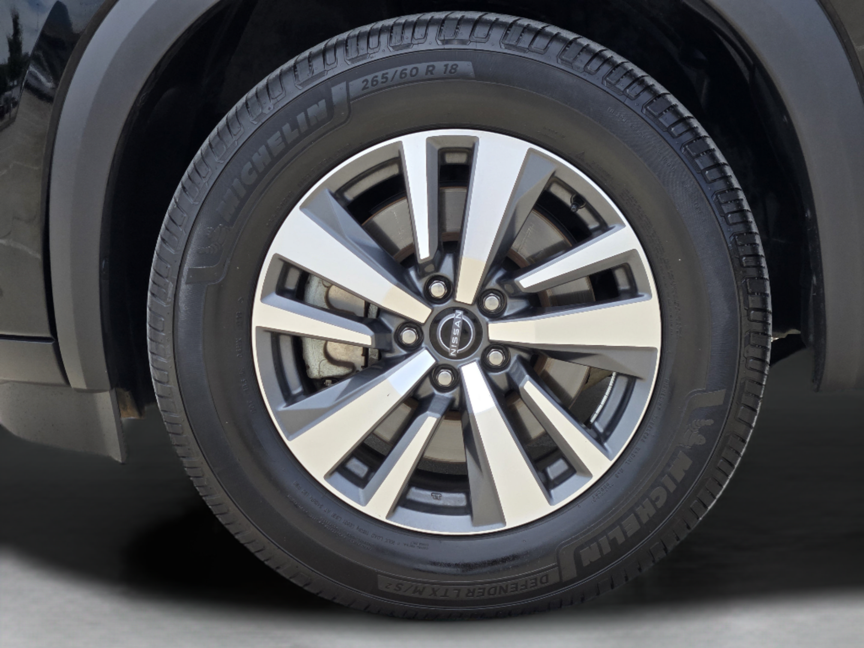 Used 2024 Nissan Pathfinder SL AWD/4WD image 31