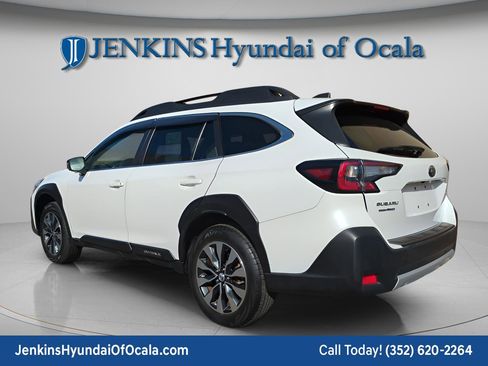 Used 2023 Subaru Outback Limited image 6