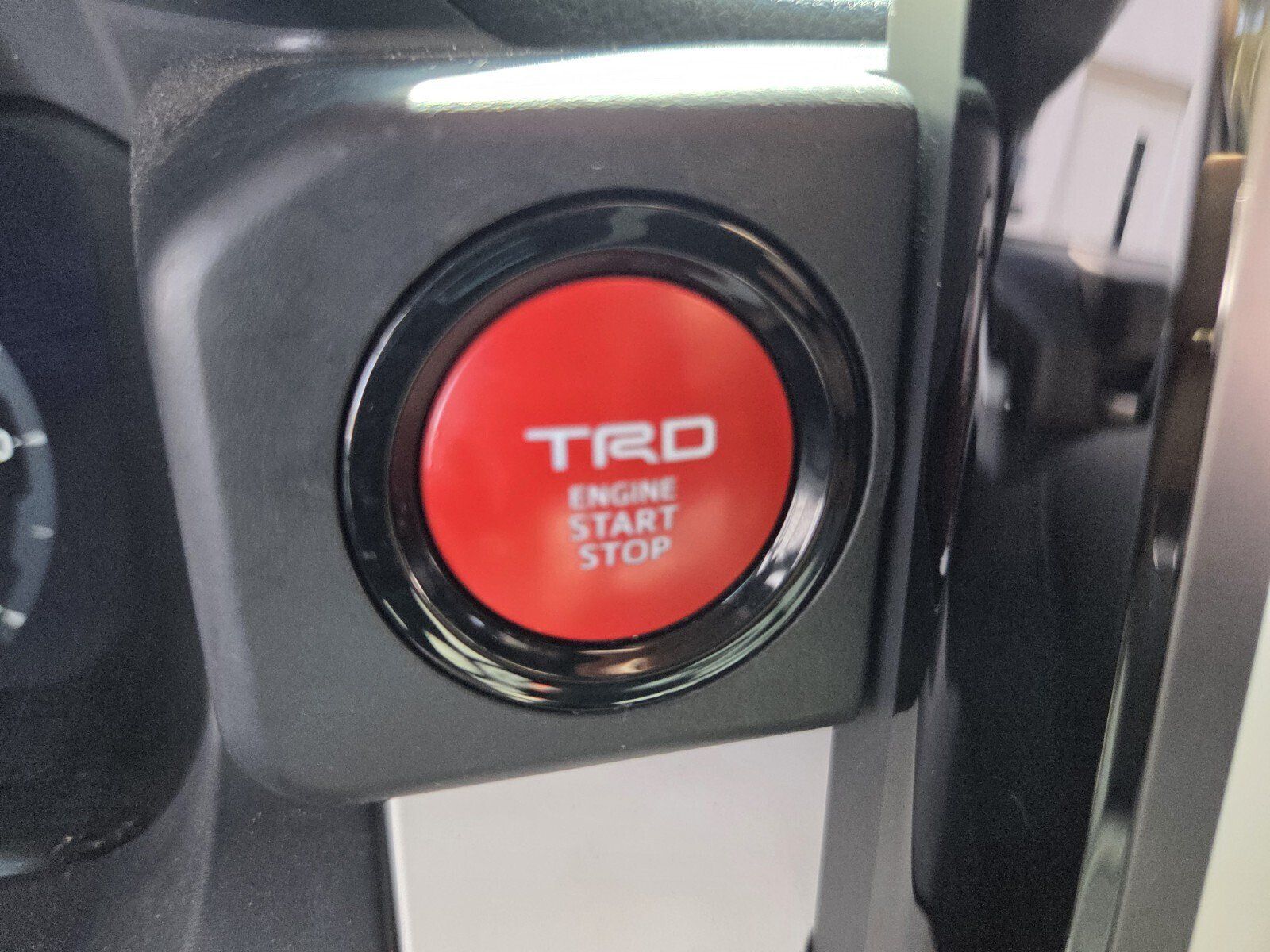 Used 2024 Toyota Tacoma TRD Off-Road AWD/4WD image 27