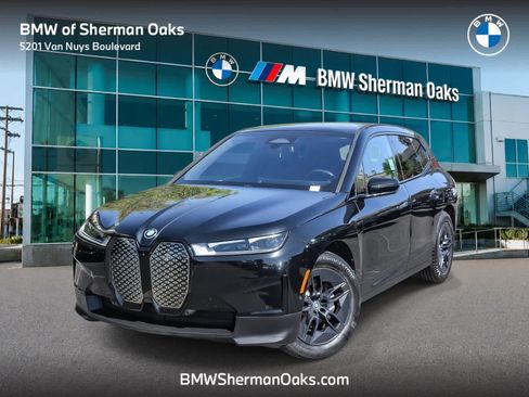 Used 2024 BMW iX xDrive50 w/ Convenience Package AWD/4WD image 2