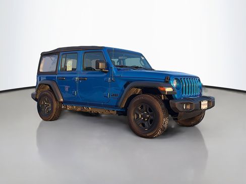 Used 2021 Jeep Wrangler Unlimited Sport image 1