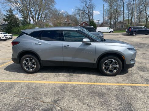 Used 2025 Chevrolet Blazer LT image 5