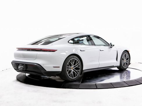 Certified 2024 Porsche Taycan image 7