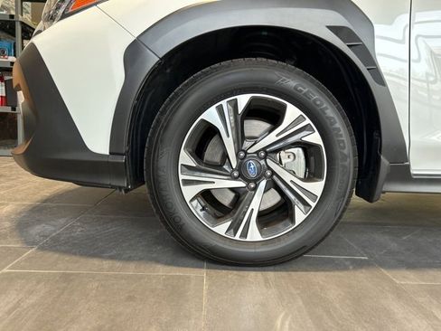 Used 2025 Subaru Crosstrek 2.0i Premium image 41