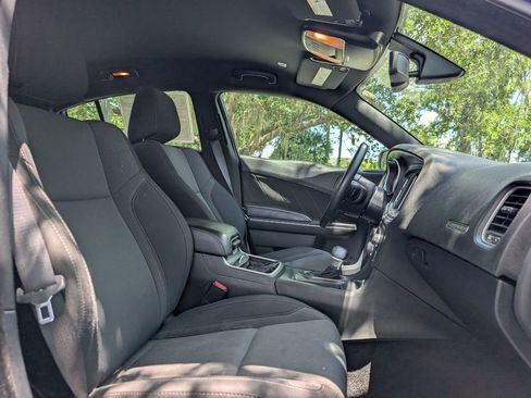Used 2018 Dodge Charger SXT Plus RWD image 18