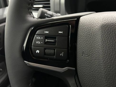 Used 2026 Honda Odyssey EX-L image 13