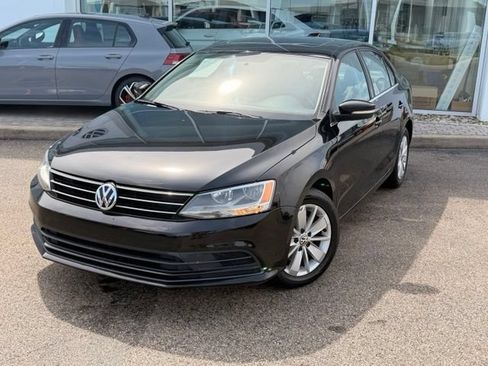 Used 2015 Volkswagen Jetta SE FWD image 1
