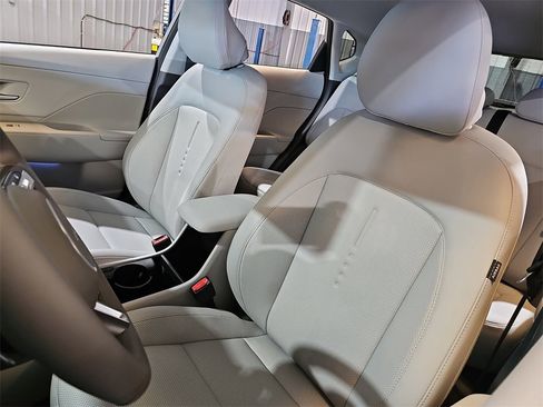 New 2026 Hyundai Kona SEL Premium image 14