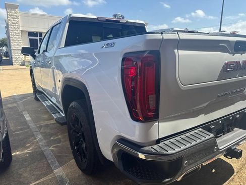 Used 2020 GMC Sierra 1500 SLT w/ SLT Premium Plus Package AWD/4WD image 7
