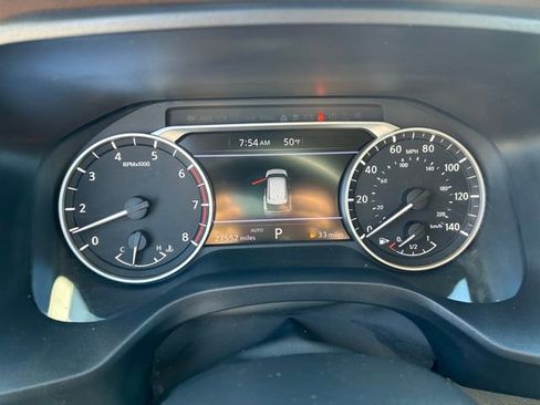Used 2023 Nissan Rogue SV AWD/4WD image 16