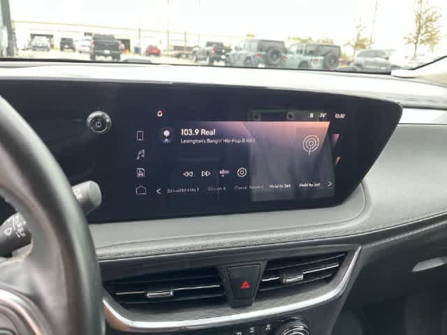 Used 2024 Buick Encore GX Preferred FWD image 23