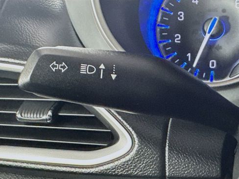 Used 2020 Chrysler Pacifica Touring w/ S Appearance Package image 14