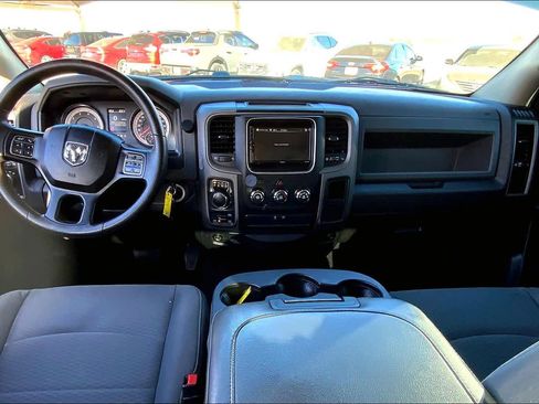 Used 2017 RAM 1500 Express image 16