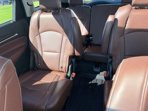 Used 2018 Buick Enclave Avenir w/ Avenir Technology Package AWD/4WD image 30