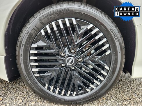 Certified 2024 Nissan Leaf SV Plus image 20