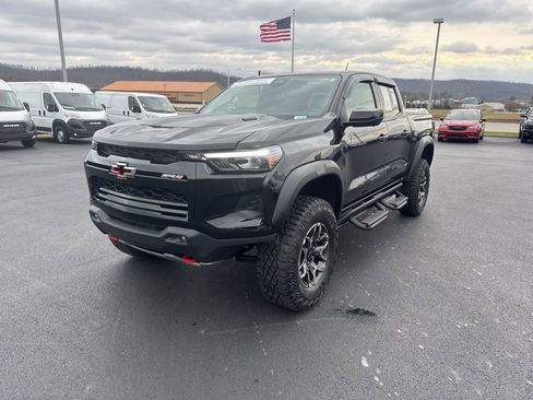 Used 2023 Chevrolet Colorado ZR2 w/ ZR2 Convenience Package III image 1