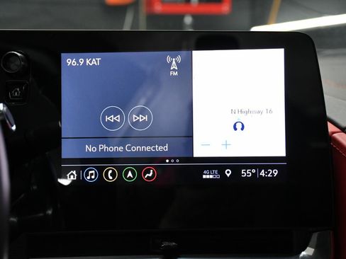 Used 2020 Chevrolet Corvette Stingray Premium Cpe w/ 3LT Preferred Equipment Group image 45