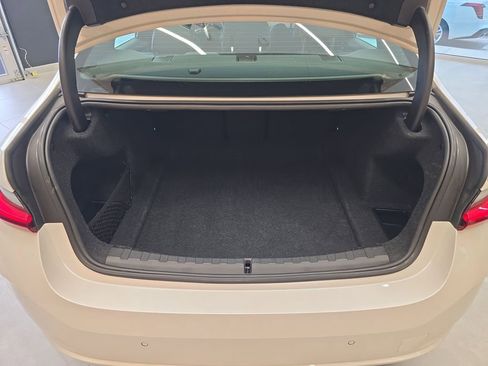 Used 2025 BMW 330i Sedan image 30