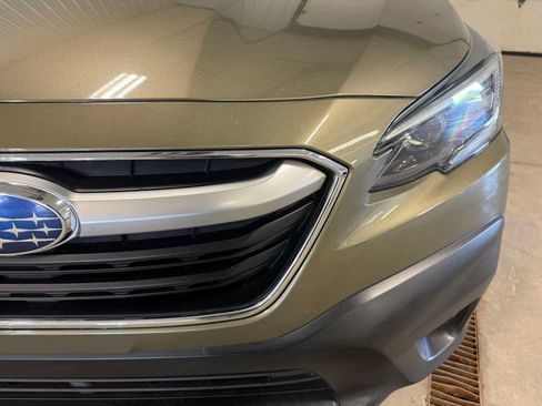 Used 2022 Subaru Outback Premium AWD/4WD image 5