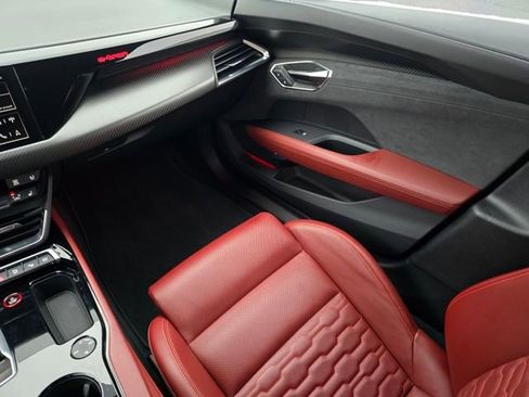 Used 2024 Audi RS e-tron GT w/ Carbon Performance Package image 35