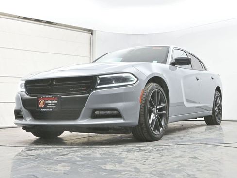Used 2022 Dodge Charger SXT w/ Plus Group image 27