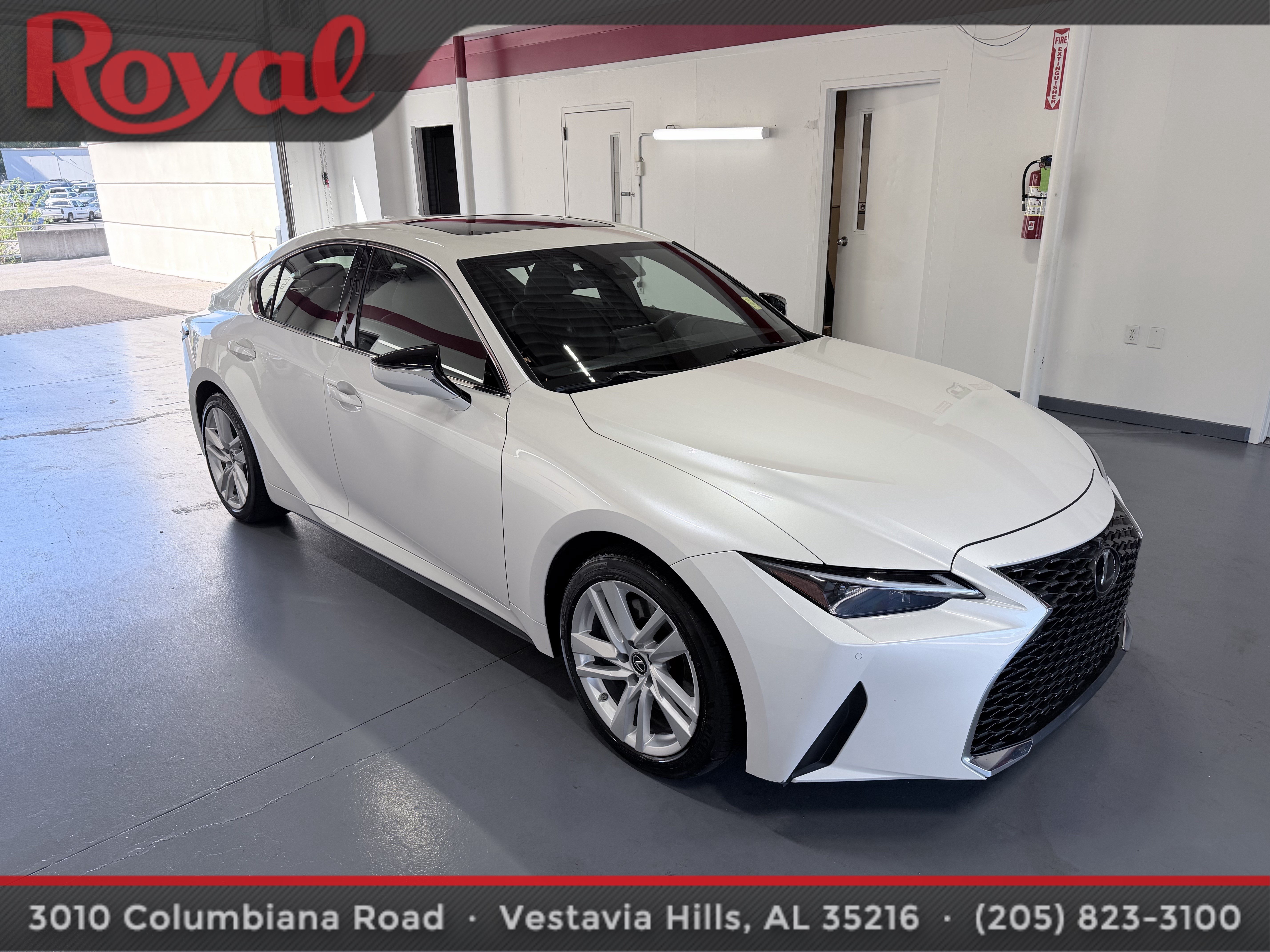 Used 2022 Lexus IS 300 AWD w/ Comfort Package image 3