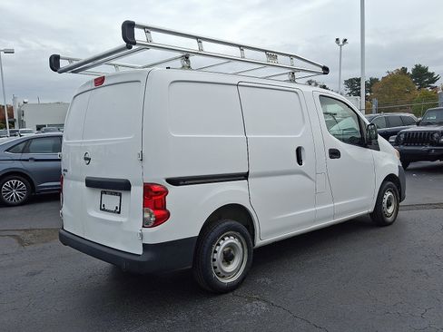 Used 2015 Nissan NV200 S image 6