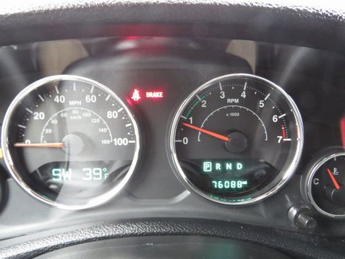 Used 2018 Jeep Wrangler Unlimited Sport image 20